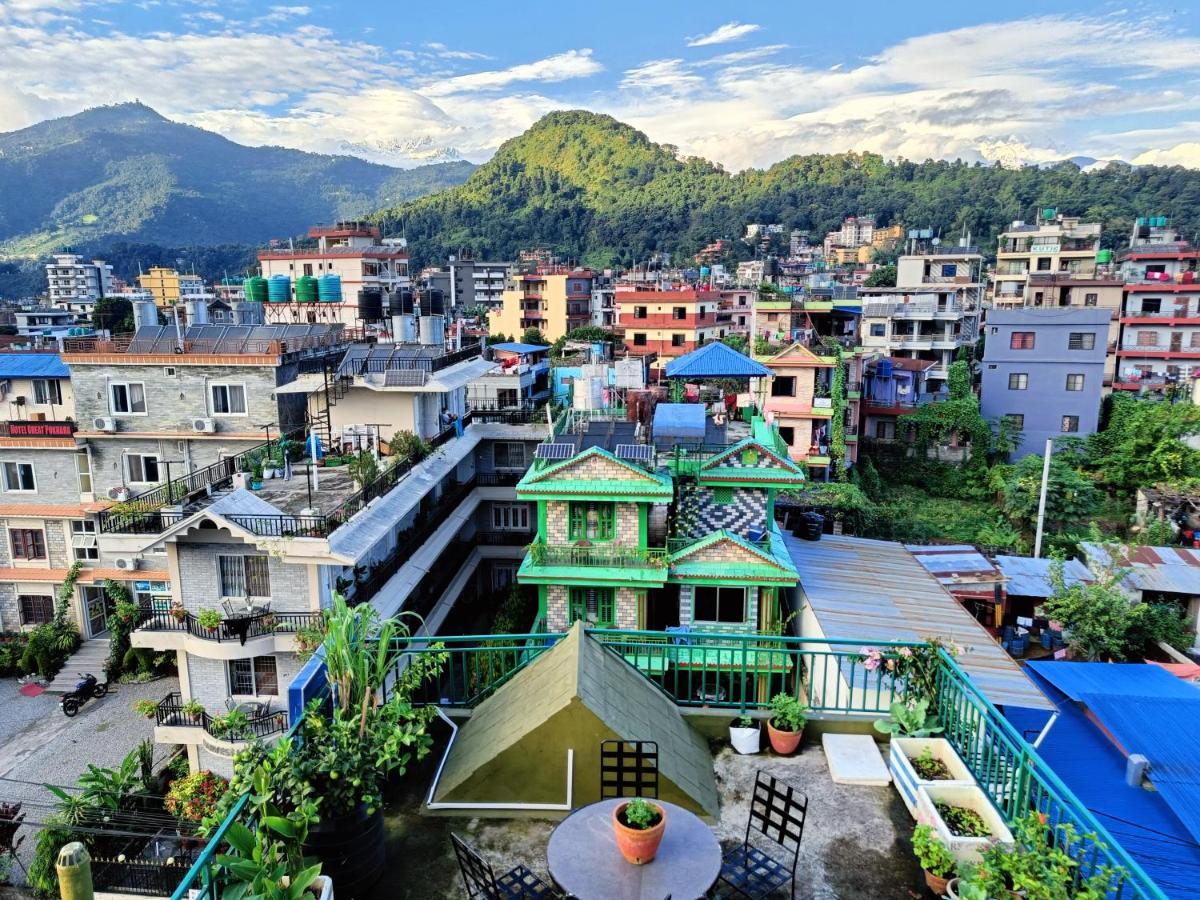 R&R Guest House Pokhara Extérieur photo
